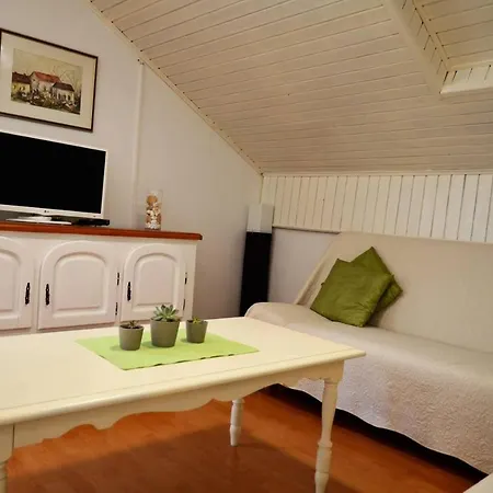 Beautiful Sea-view In Croatia Apartamento Marina (Bossoglina)