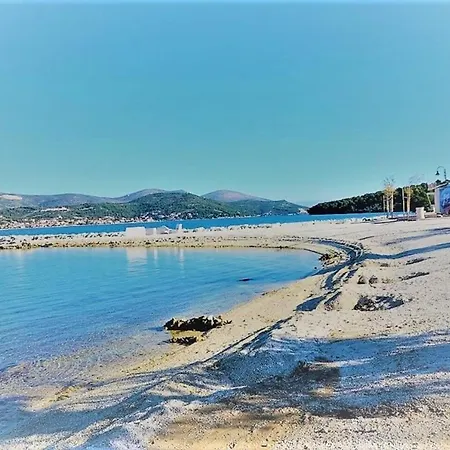 Apartamento Beautiful Sea-view In Croatia Marina (Bossoglina)