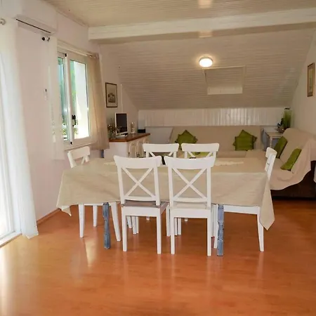 Apartamento Beautiful Sea-view In Croatia Marina (Bossoglina)