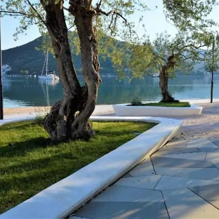 Apartamento Beautiful Sea-view In Croatia Marina (Bossoglina)